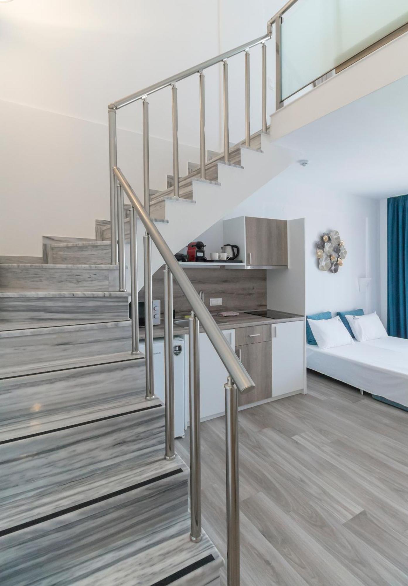 ניקיטי Oliva Suites מראה חיצוני תמונה